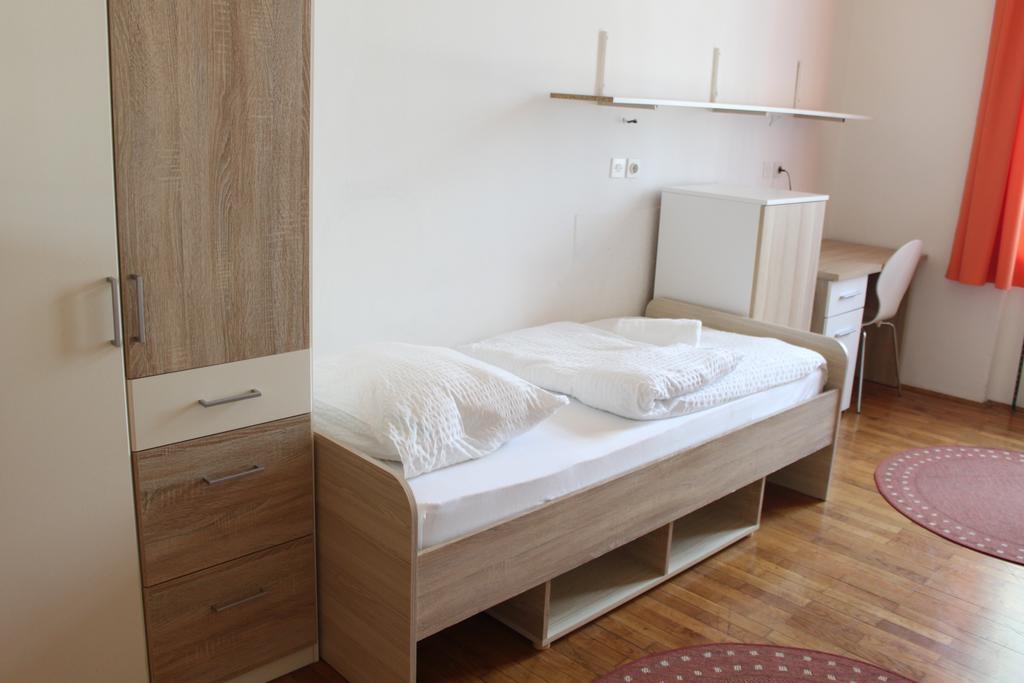 C - Punkt Hostel Lublana Pokój zdjęcie